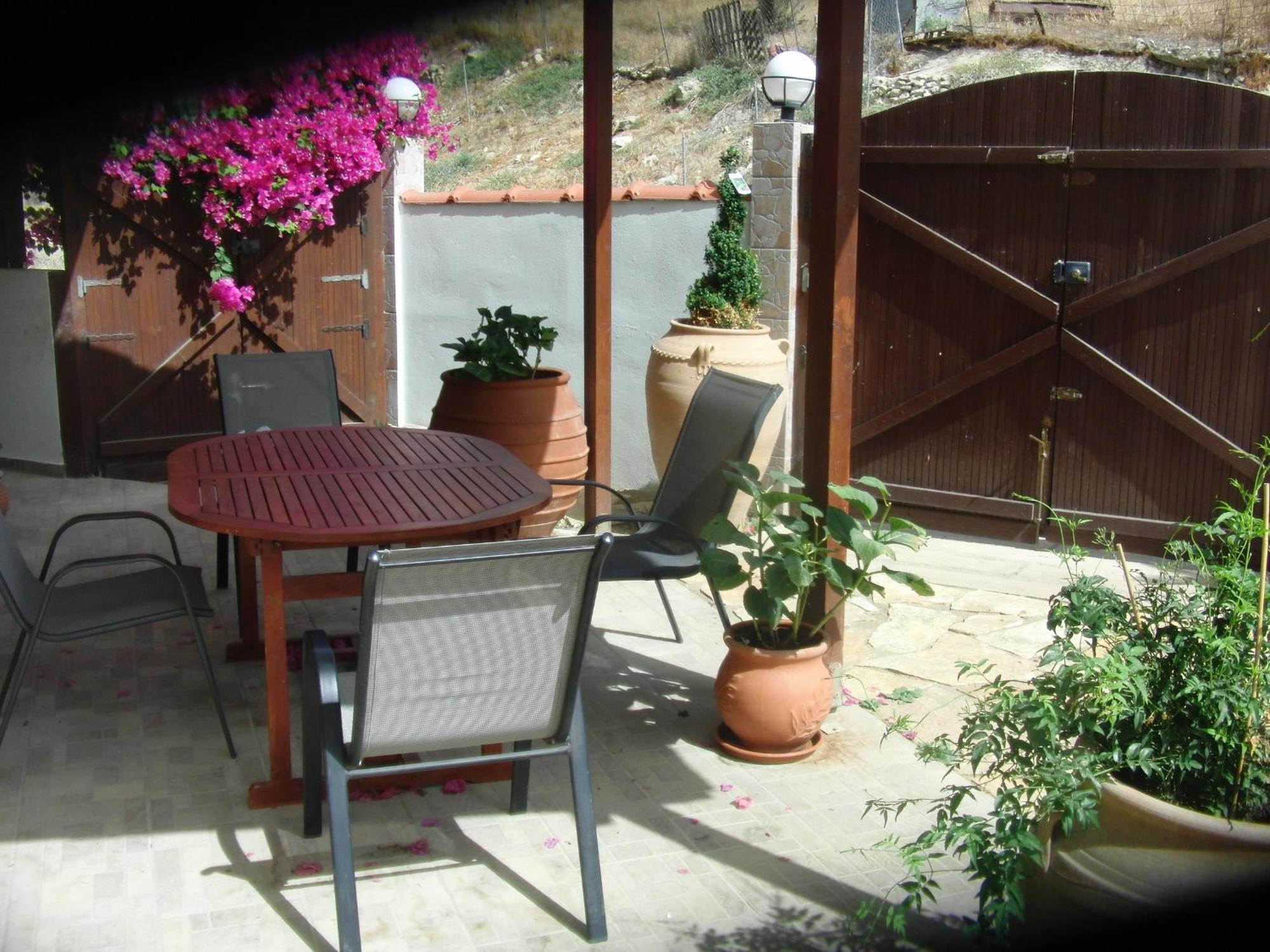 Artemis Appartments Pitsidia Esterno foto